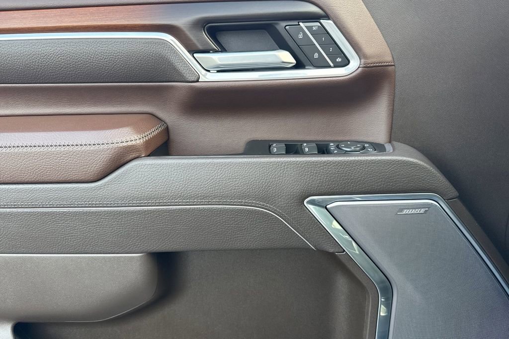 Used 2025 GMC Sierra 3500 Denali w/ Denali Reserve Package image 11