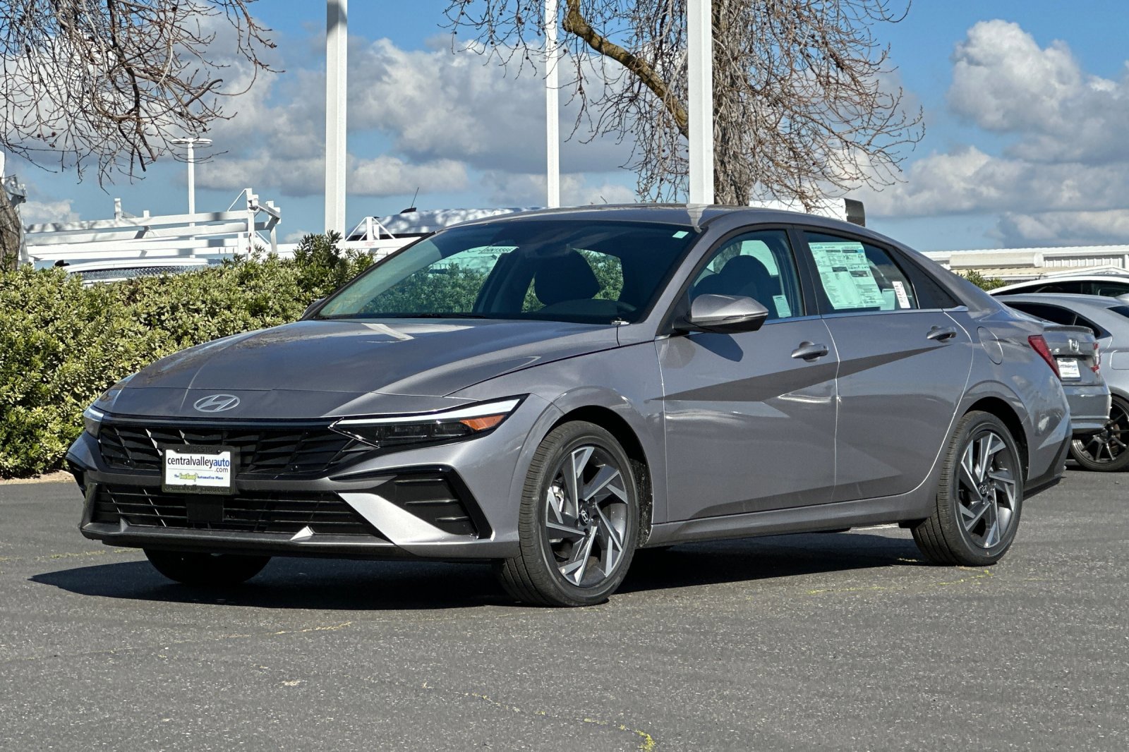 New 2026 Hyundai Elantra Limited w/ Cargo Package FWD image 8