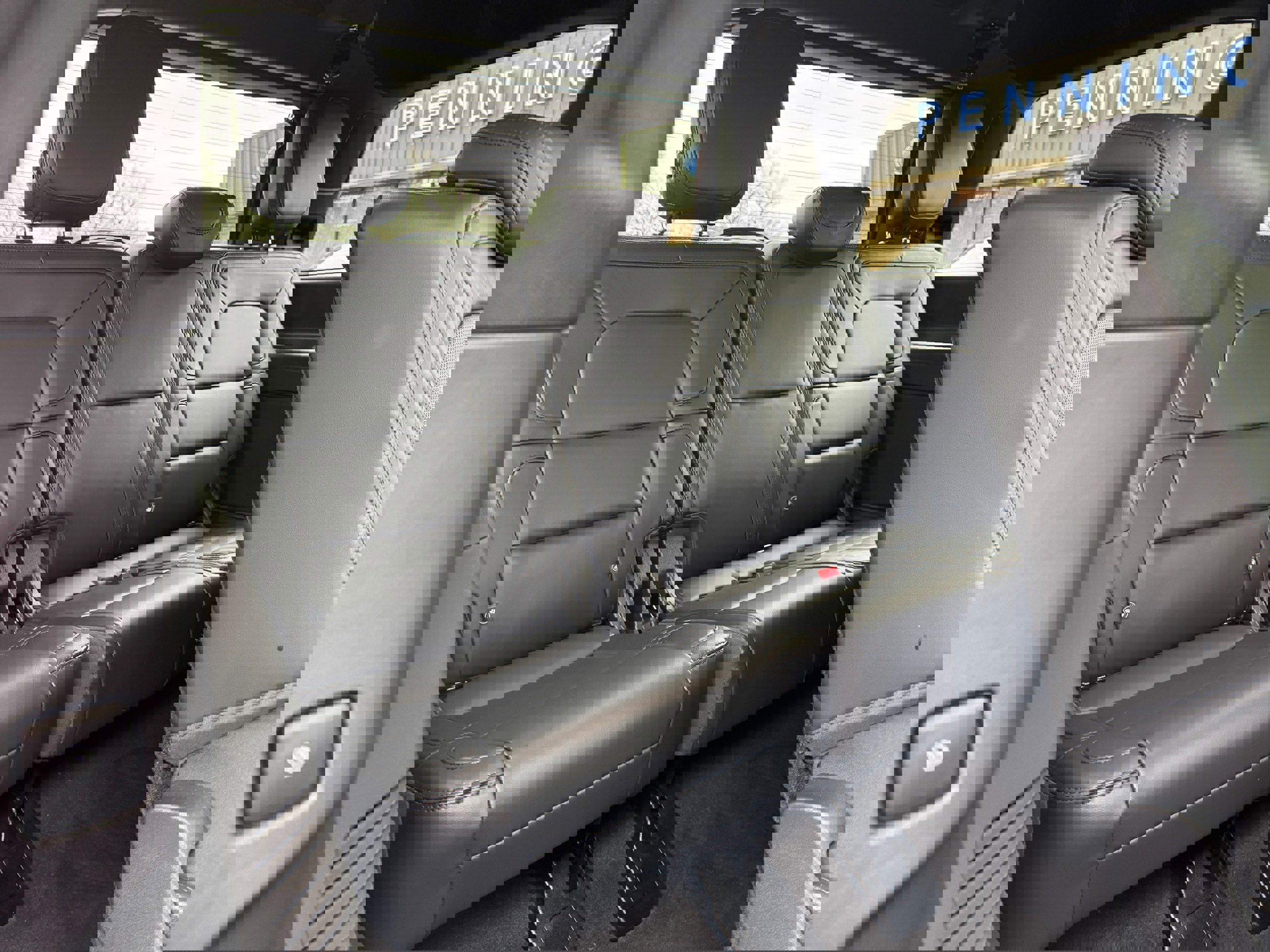 Used 2024 Lincoln Navigator Reserve image 17