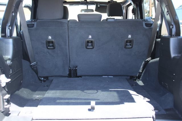 Used 2022 Jeep Wrangler Unlimited Sport AWD/4WD image 33