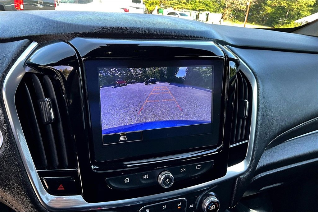 Certified 2022 Chevrolet Traverse LT image 14