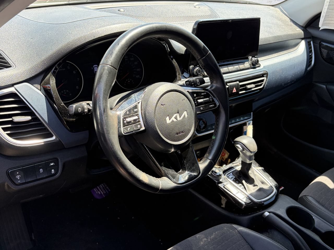 Used 2022 Kia Seltos S FWD image 7