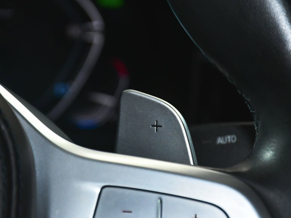 Used 2022 BMW 740i xDrive w/ M Sport Package image 48