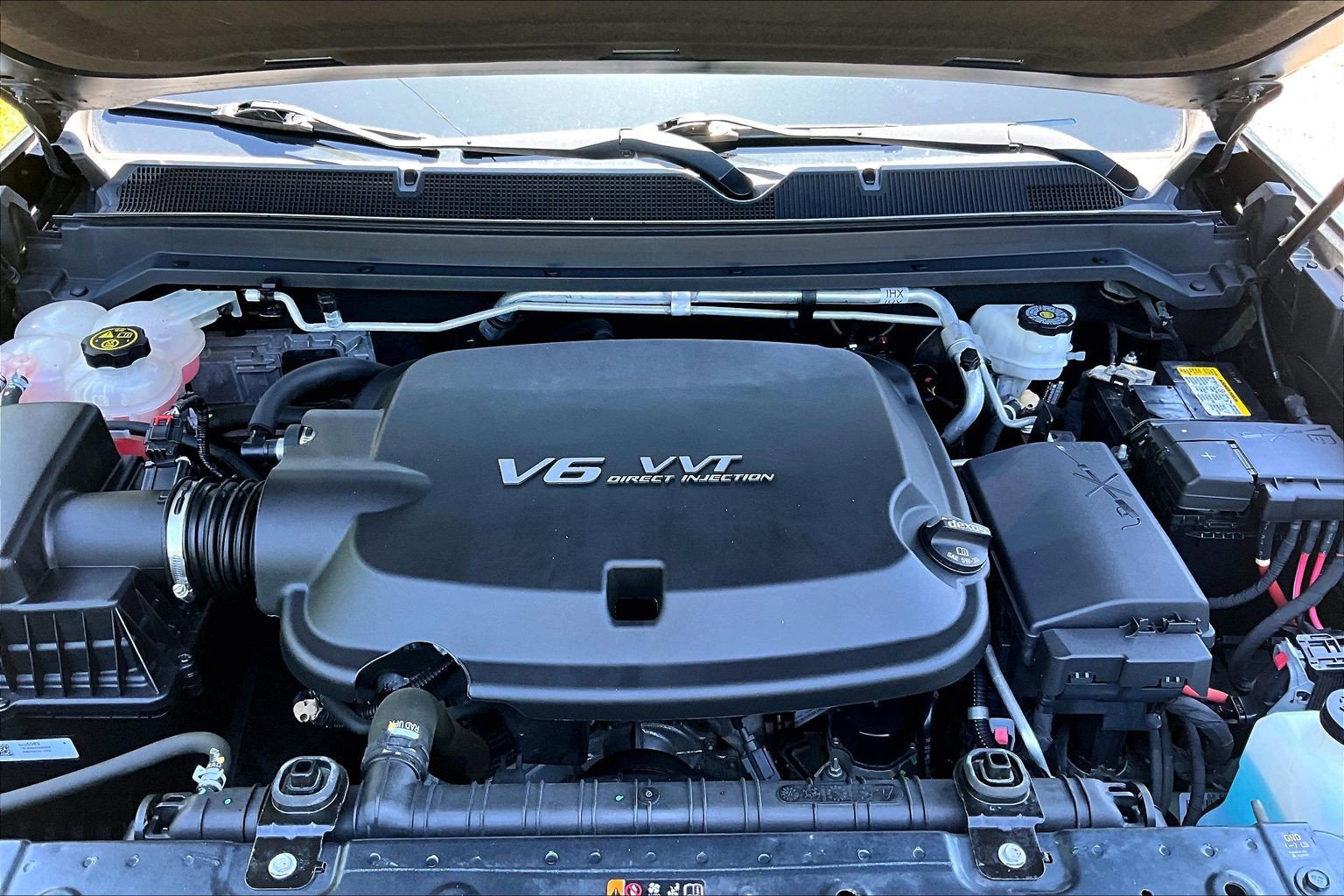 Used 2019 Chevrolet Colorado LT w/ LT Convenience Package RWD image 9