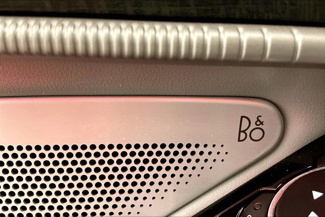 Used 2025 Ford Explorer Platinum w/ Ultimate Package image 36