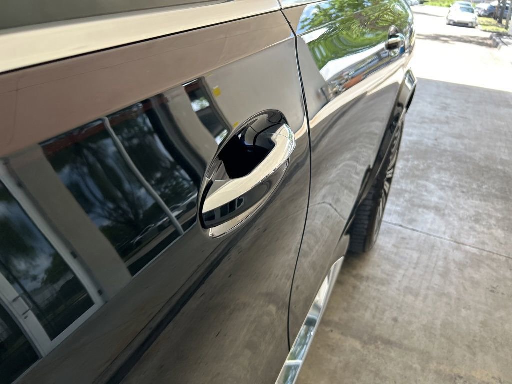 Used 2023 Mercedes-Benz Maybach GLS 600 4MATIC image 19