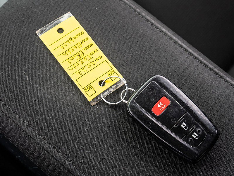 Used 2022 Toyota Prius L Eco FWD image 32