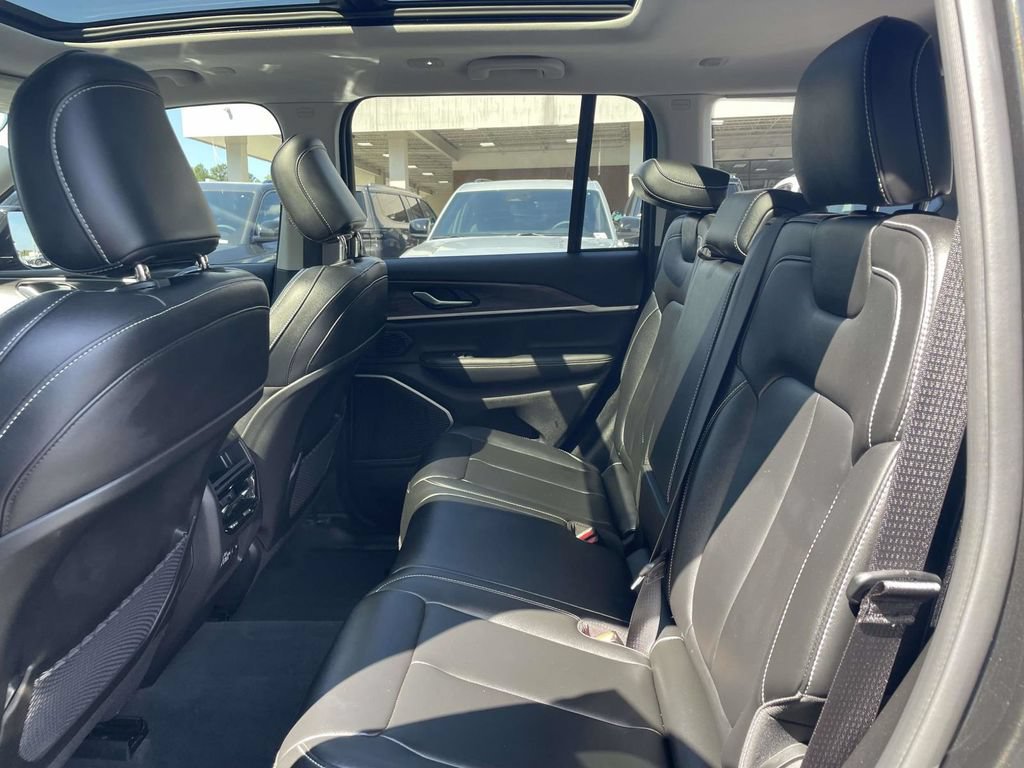 Used 2023 Jeep Grand Cherokee 4WD 4xe image 21