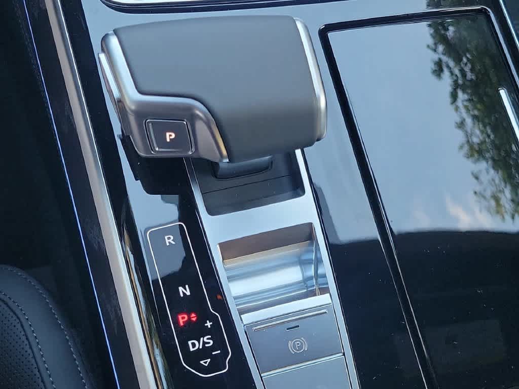 New 2026 Audi A8 L 3.0T AWD/4WD image 25