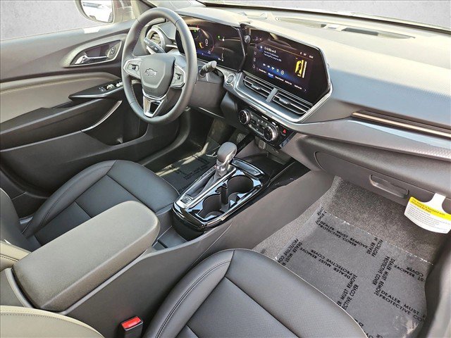 Certified 2026 Chevrolet Trax ACTIV w/ Sunroof Package FWD image 28