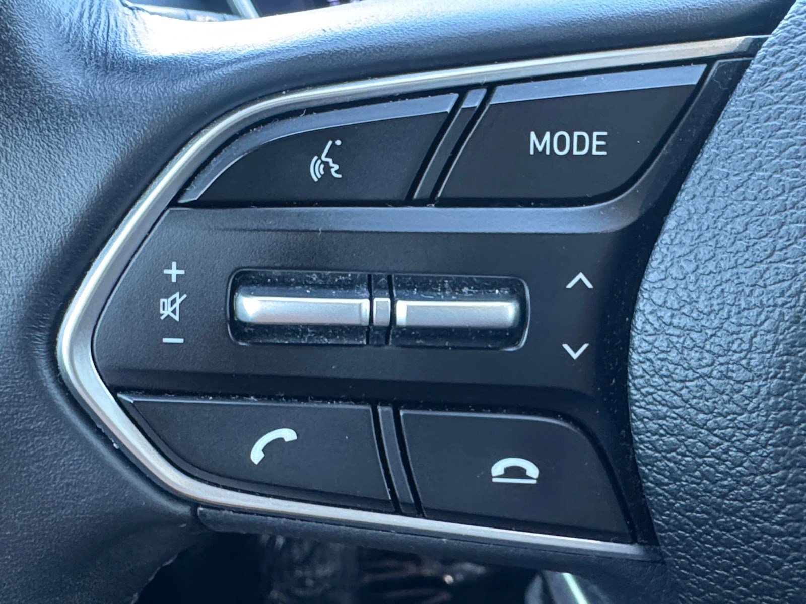 Used 2019 Hyundai Santa Fe FWD image 19