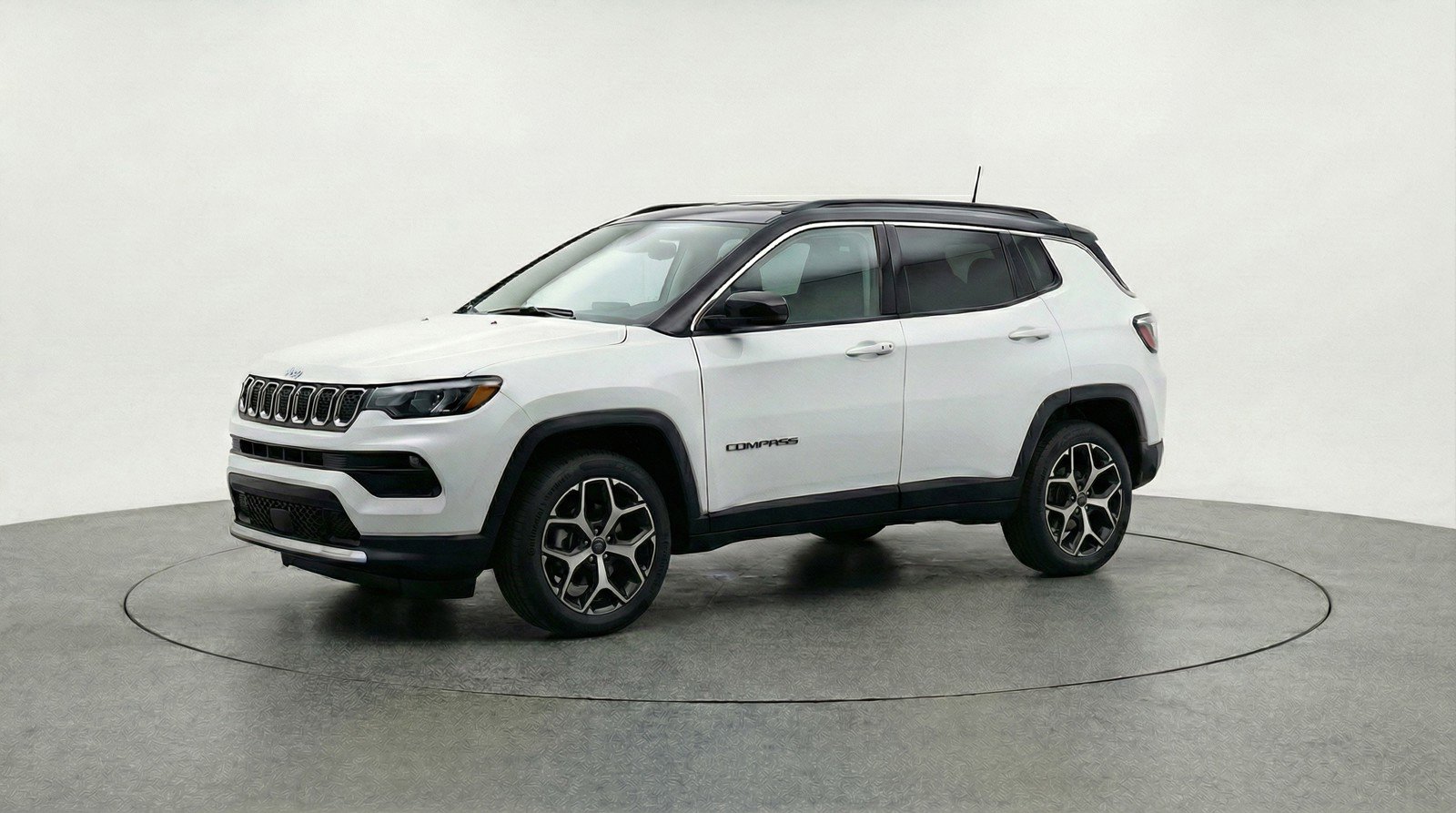 Used 2025 Jeep Compass Limited image 3