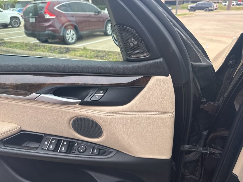 Used 2018 BMW X5 xDrive40e image 9