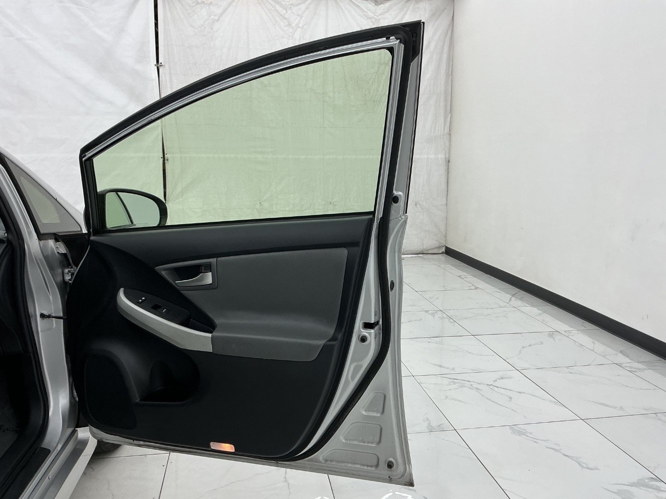 Used 2015 Toyota Prius Two FWD image 19
