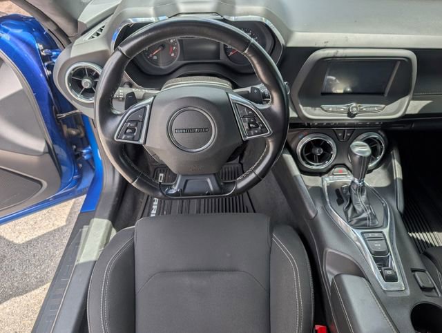 Used 2018 Chevrolet Camaro LT RWD image 12