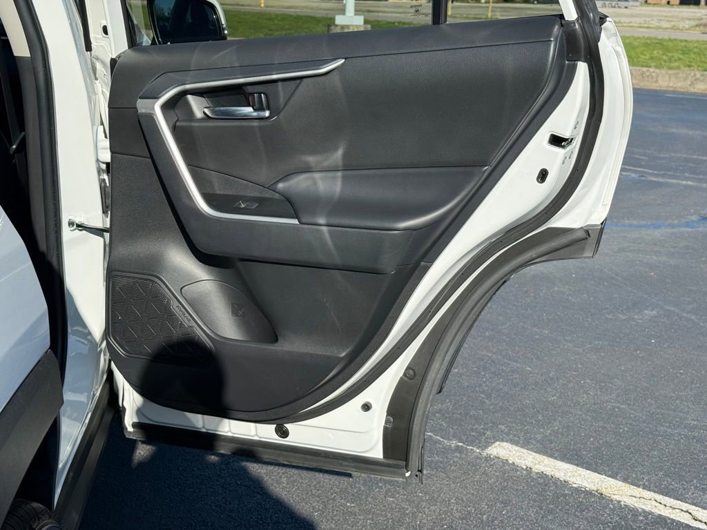 Certified 2025 Toyota RAV4 XLE AWD/4WD image 35