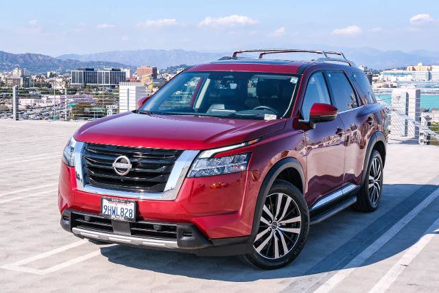 Certified 2023 Nissan Pathfinder Platinum w/ Lighting Package (N93)