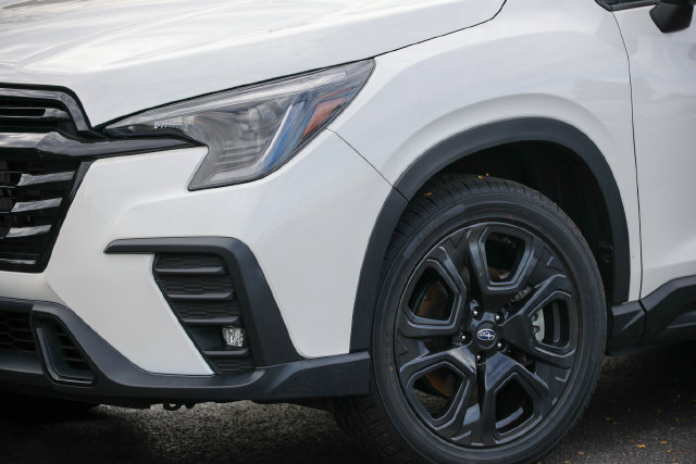 Used 2023 Subaru Ascent Onyx Edition AWD/4WD image 29