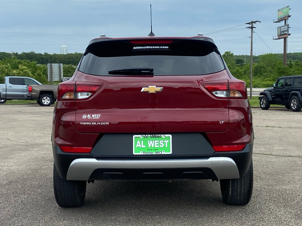 Used 2023 Chevrolet TrailBlazer LT FWD image 7