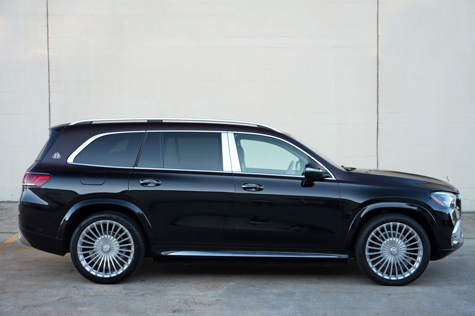 Used 2023 Mercedes-Benz Maybach GLS 600 4MATIC image 73