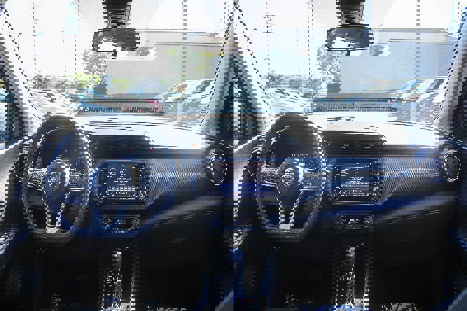 Used 2021 Nissan Kicks SV image 18