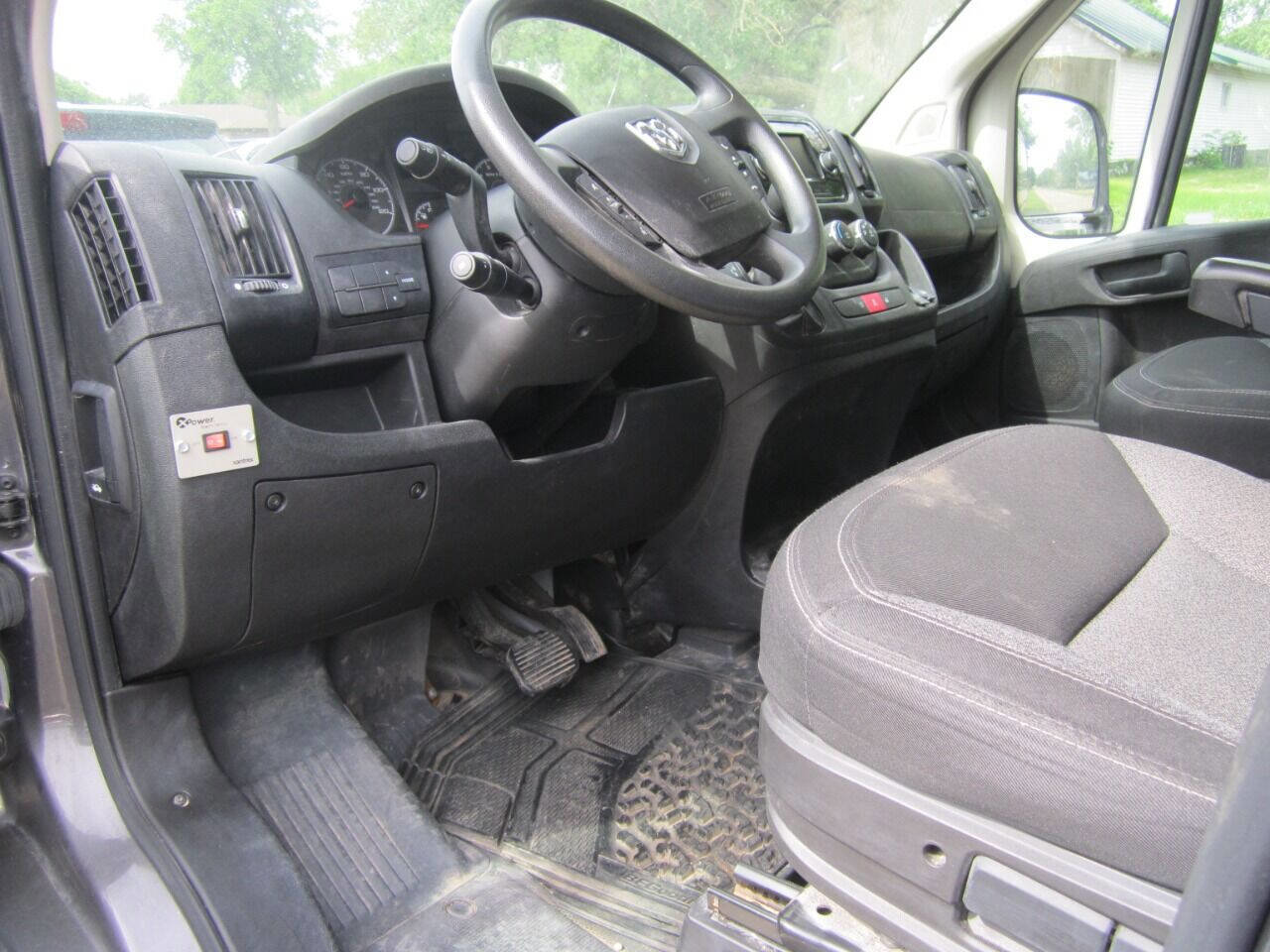 Used 2019 RAM ProMaster 1500 w/ Interior Convenience Group image 5