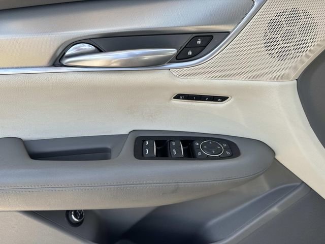 Used 2018 Cadillac XT5 Premium Luxury FWD image 18
