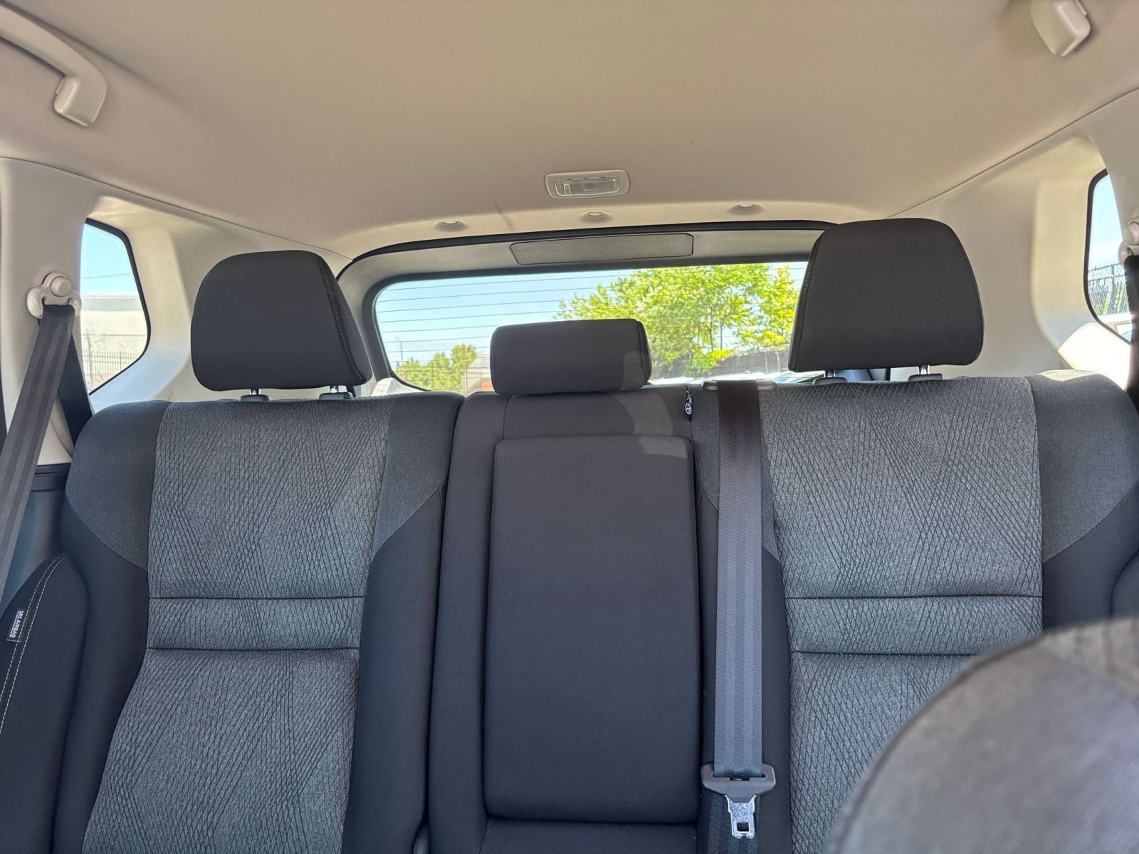 Used 2025 Nissan Rogue SV FWD image 33