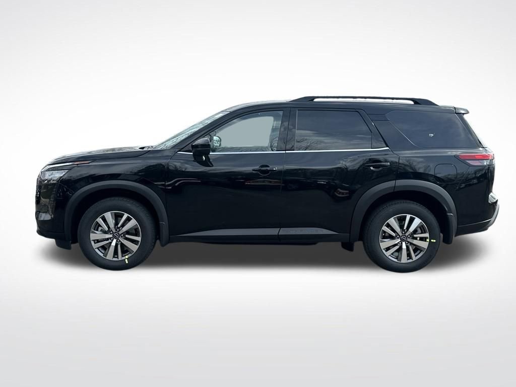 New 2026 Nissan Pathfinder SL image 2