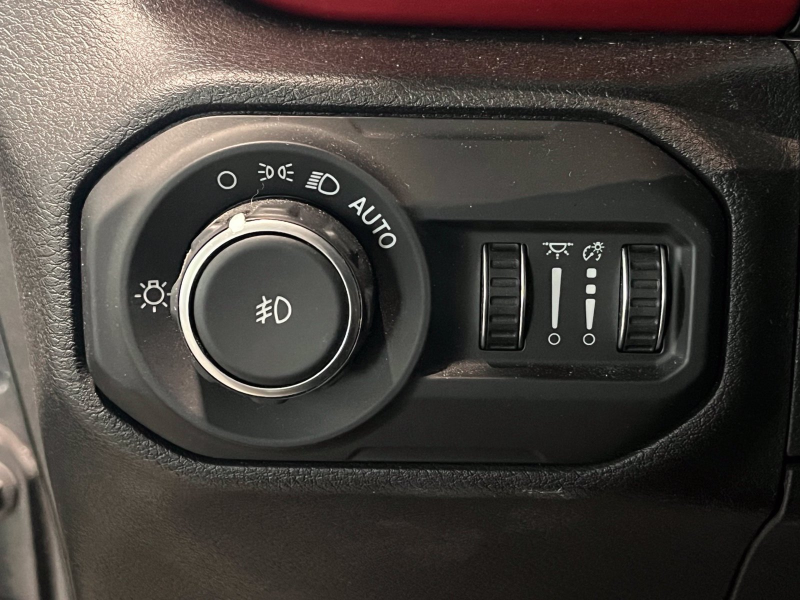 Used 2021 Jeep Wrangler Unlimited Rubicon AWD/4WD image 33