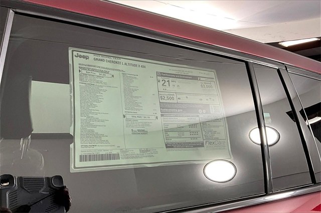 New 2025 Jeep Grand Cherokee L Altitude image 13
