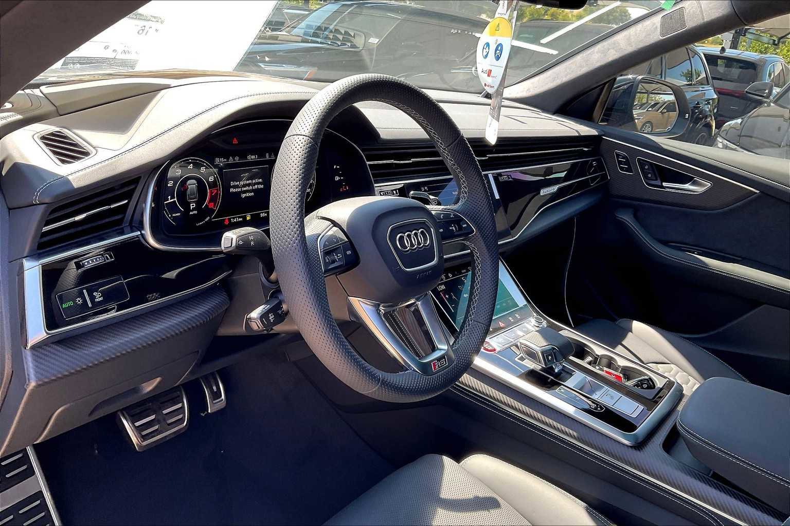 New 2025 Audi RS Q8 performance image 8