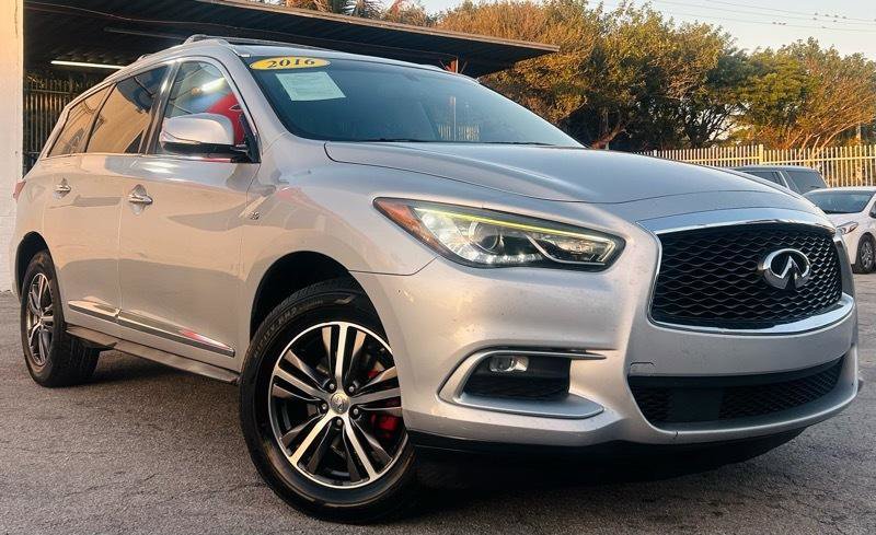 Used 2016 INFINITI QX60 AWD w/ Premium Package image 7