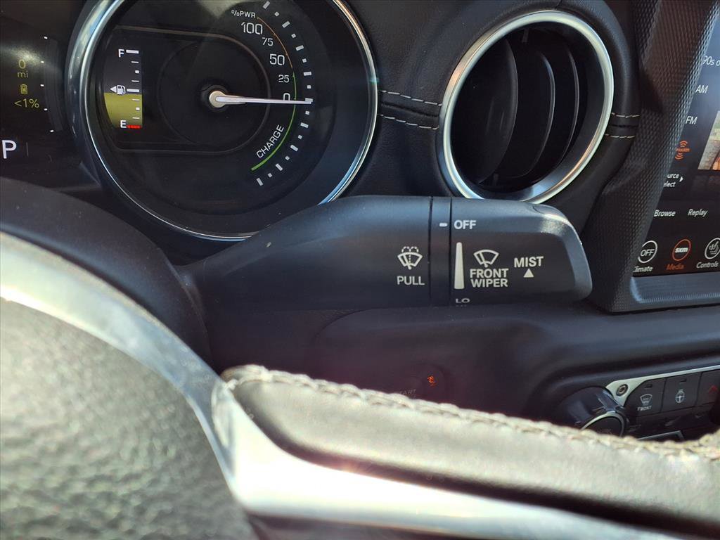 Used 2023 Jeep Wrangler Sahara w/ Cold Weather Group image 15