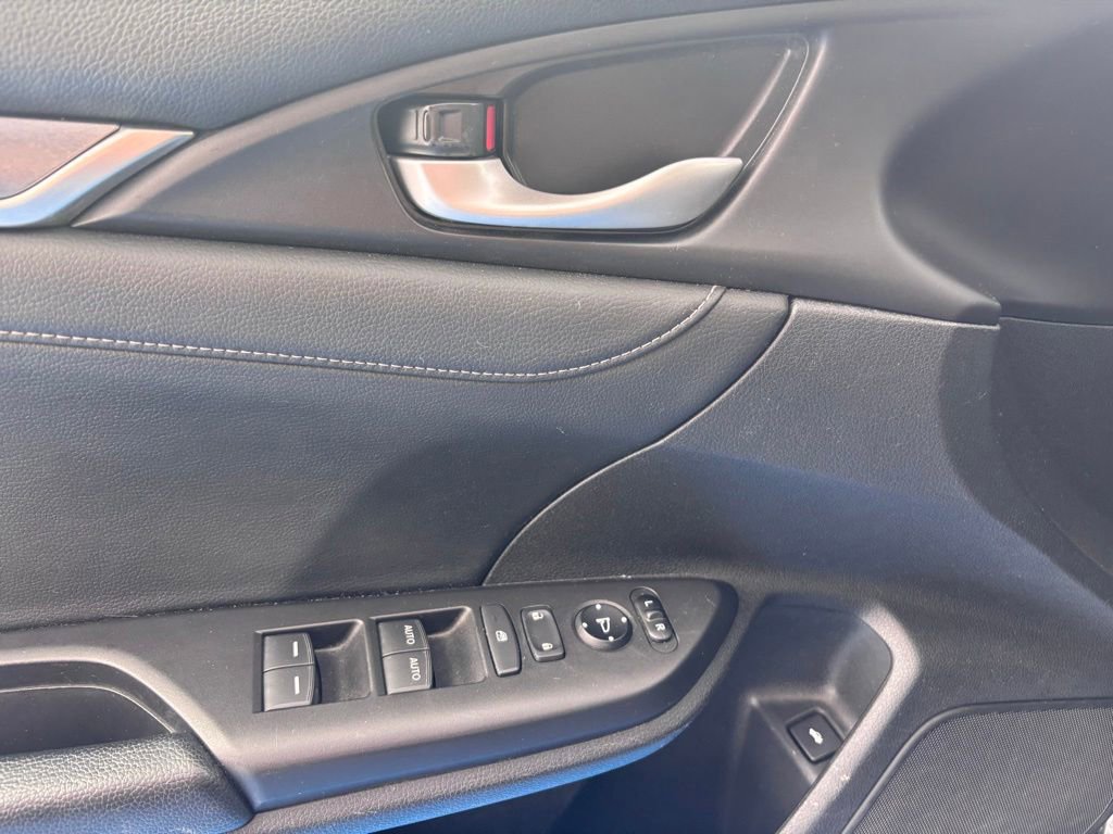 Used 2018 Honda Civic Touring image 20