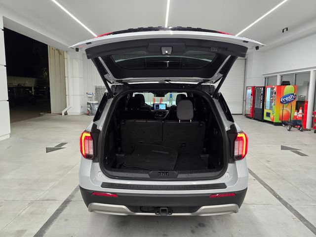 Used 2025 Ford Explorer Platinum w/ LUX Leather Package AWD/4WD image 45