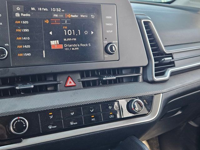 Used 2024 Kia Sportage LX image 17