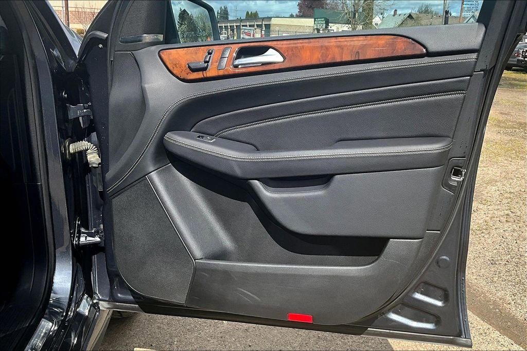 Used 2015 Mercedes-Benz ML 400 4MATIC image 23