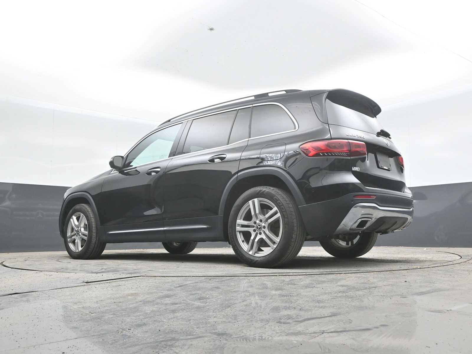 Used 2021 Mercedes-Benz GLB 250 4MATIC image 22
