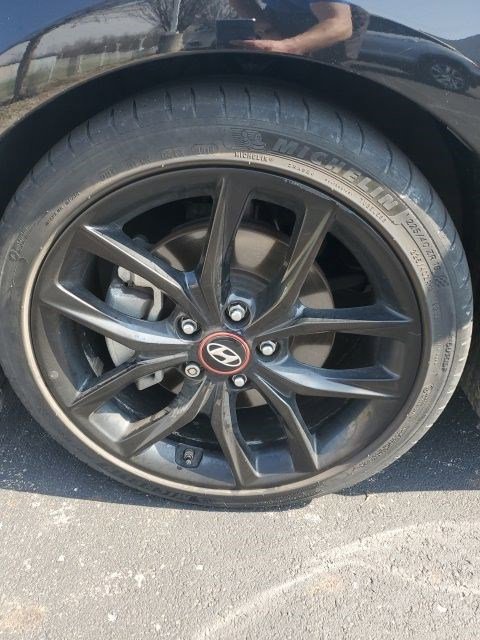 Used 2020 Hyundai Veloster Turbo R-Spec image 15