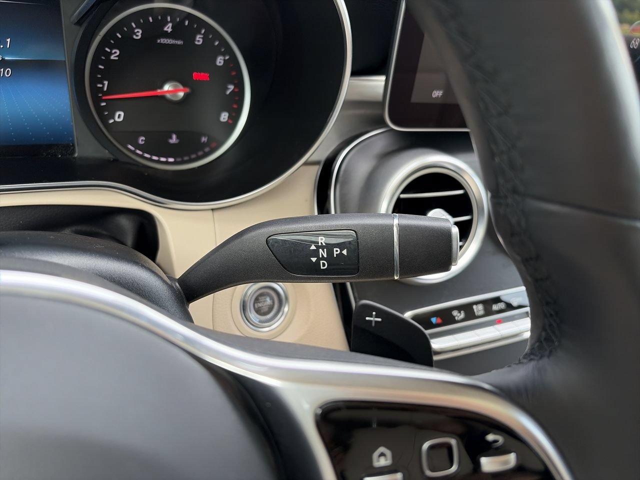 Used 2020 Mercedes-Benz GLC 300 image 28