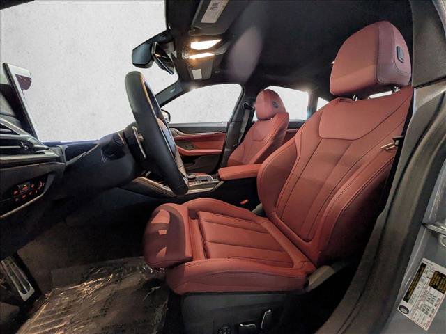 New 2026 BMW M440i image 4