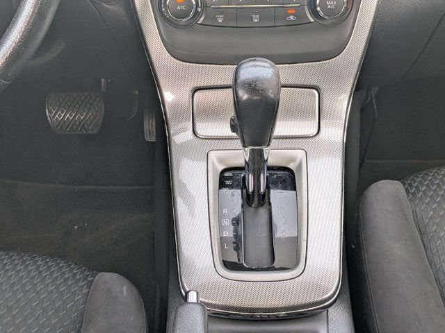 Used 2015 Nissan Sentra SR w/ Navigation Package FWD image 18