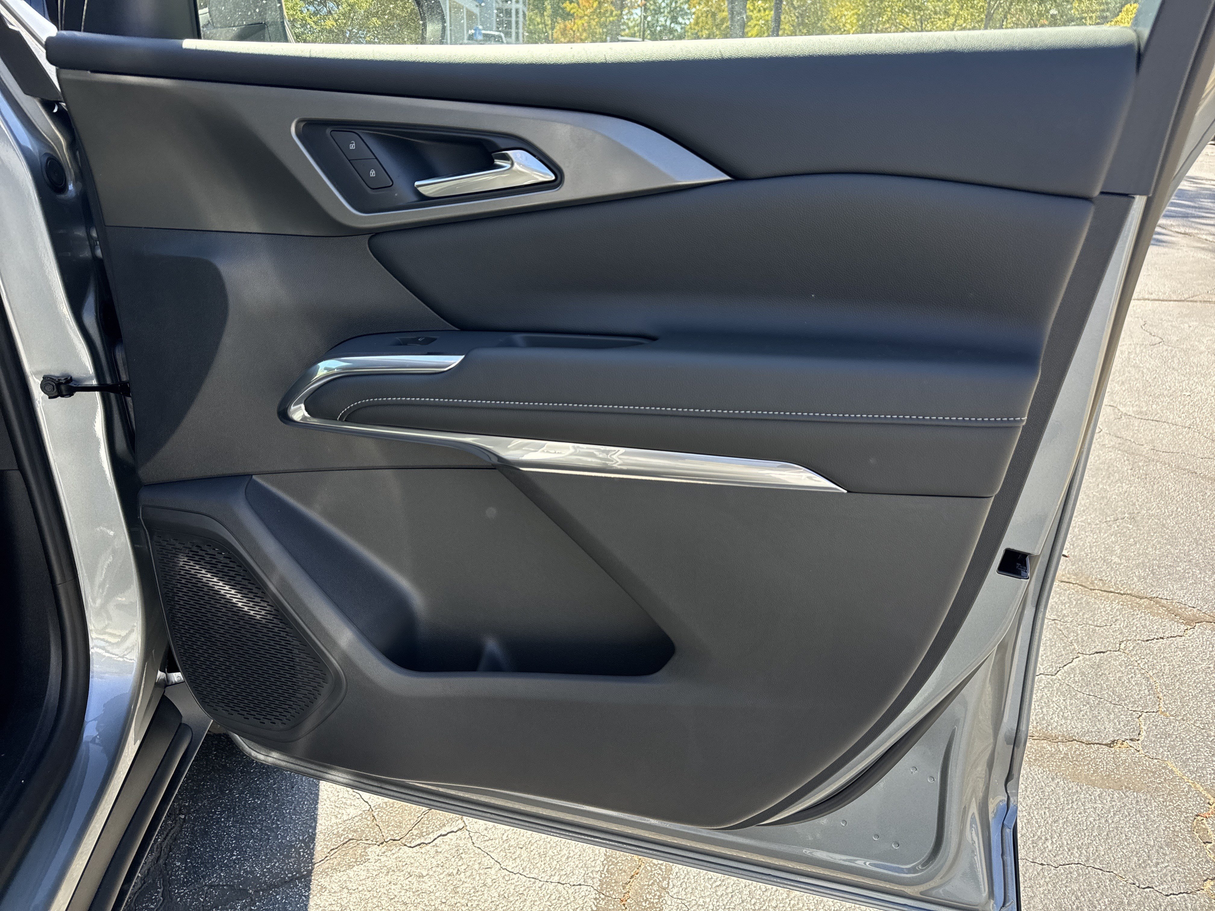 New 2026 Chevrolet Traverse LT w/ Driver Confidence Package FWD image 14