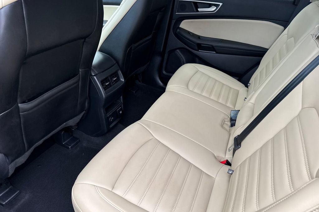 Used 2021 Ford Edge SEL w/ Convenience Package FWD image 5