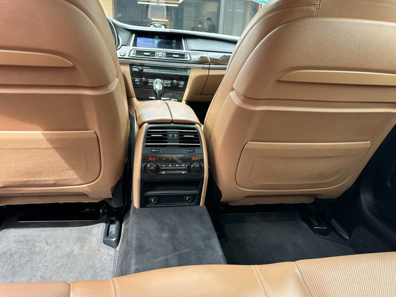 Used 2013 BMW 750Li xDrive image 14