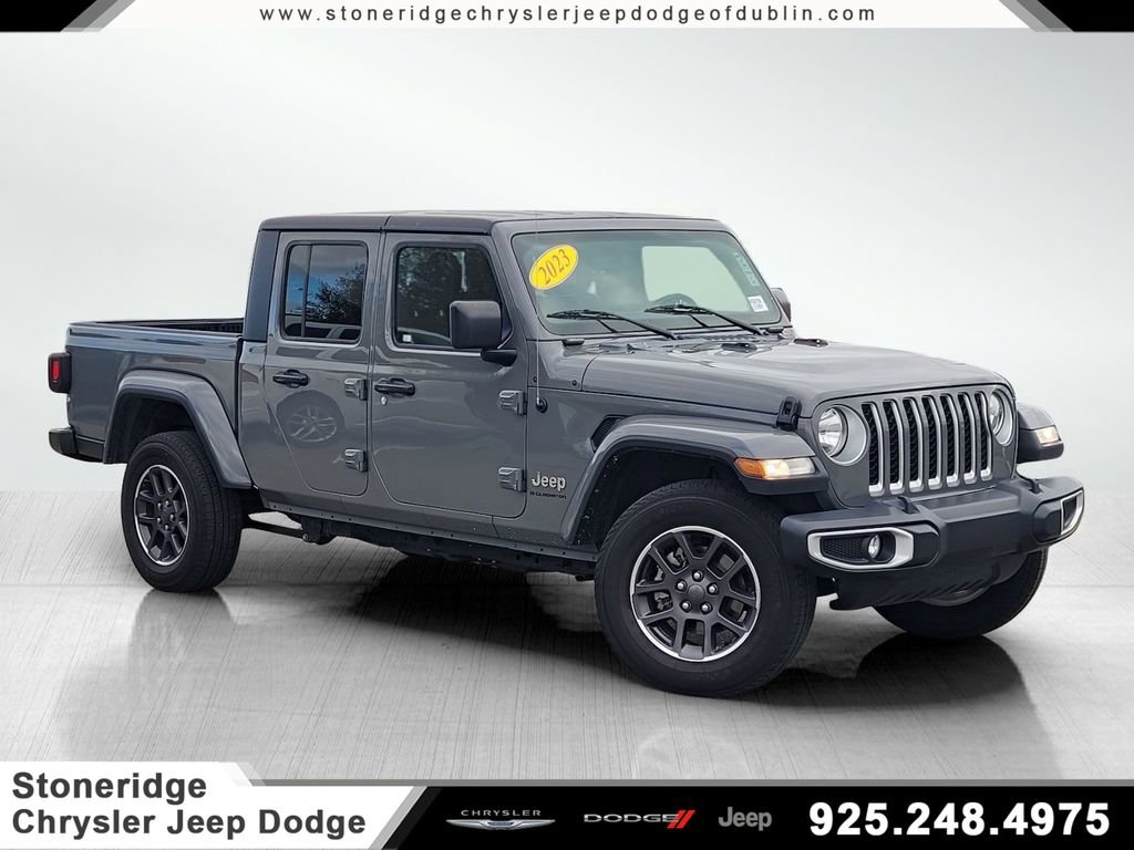 Used 2023 Jeep Gladiator Overland image 1
