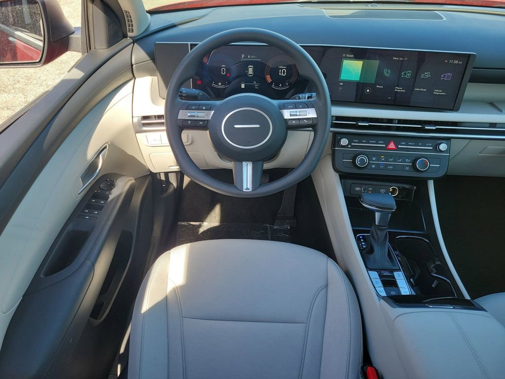 New 2026 Hyundai Tucson SE image 15