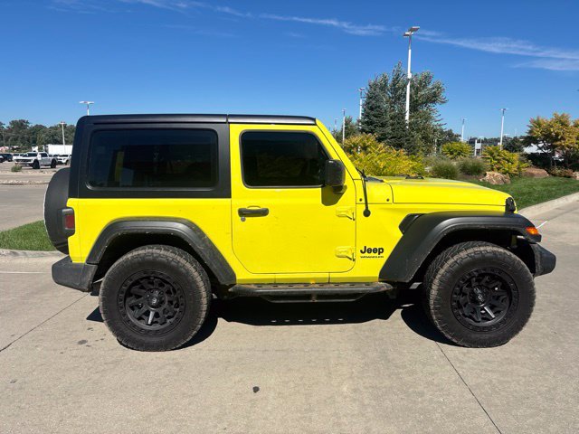 Used 2022 Jeep Wrangler Sport AWD/4WD image 2