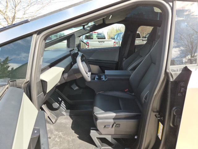 Used 2024 Tesla Cybertruck AWD Crew Cab image 13